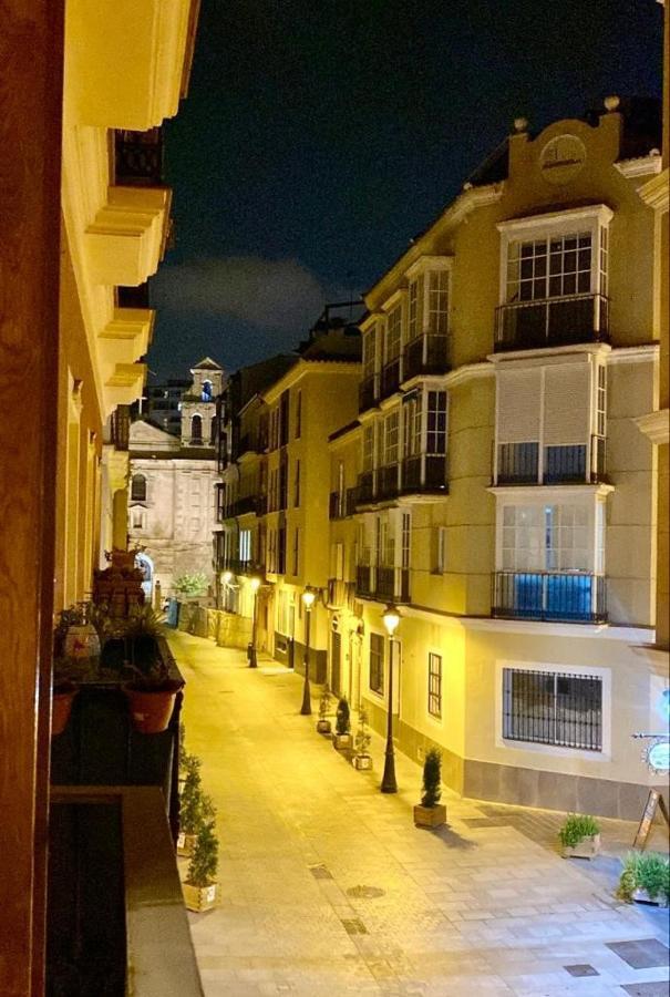 Apartamento En El Centro, Tranquilo Y Luminoso Malaga Bagian luar foto