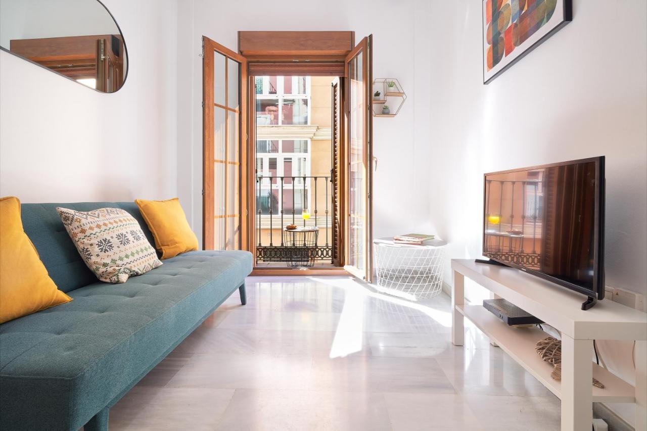 Apartamento En El Centro, Tranquilo Y Luminoso Malaga Bagian luar foto