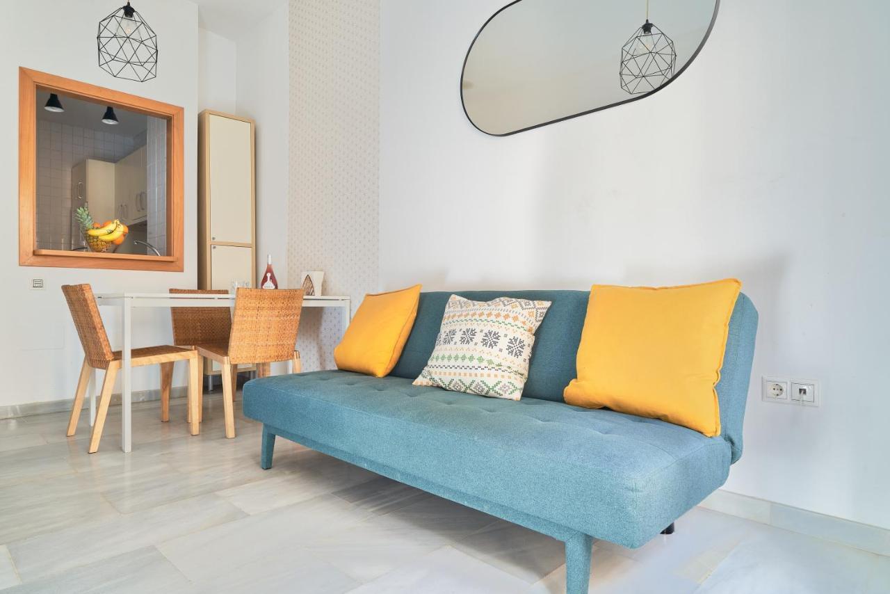 Apartamento En El Centro, Tranquilo Y Luminoso Malaga Bagian luar foto